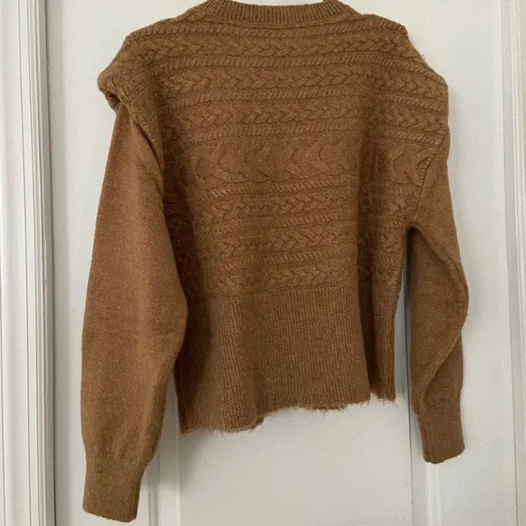 Shoulder pad camel sweater - Picture 6 of 7